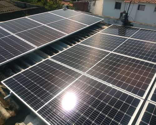 Localização: Olinda-PE Potência: 8.8kwp