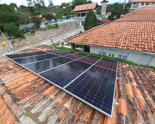 Localização: Gravatá-PE Potência: 9.45kwp